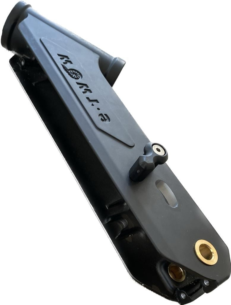 Integrated metal controller support
